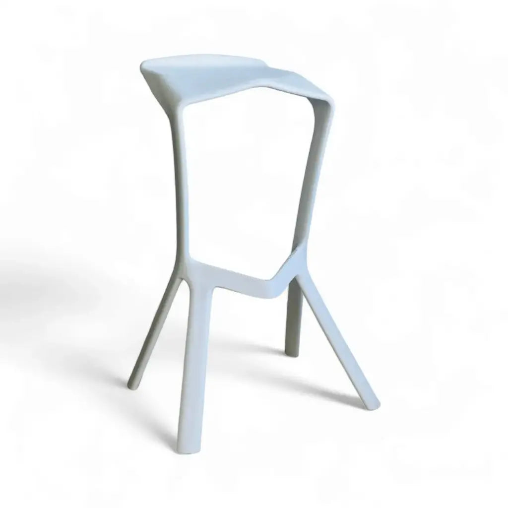 1504B - Taburete PP Miura