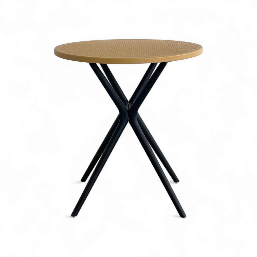 1603D - Mesa Many Redonda PP Para Exteriores