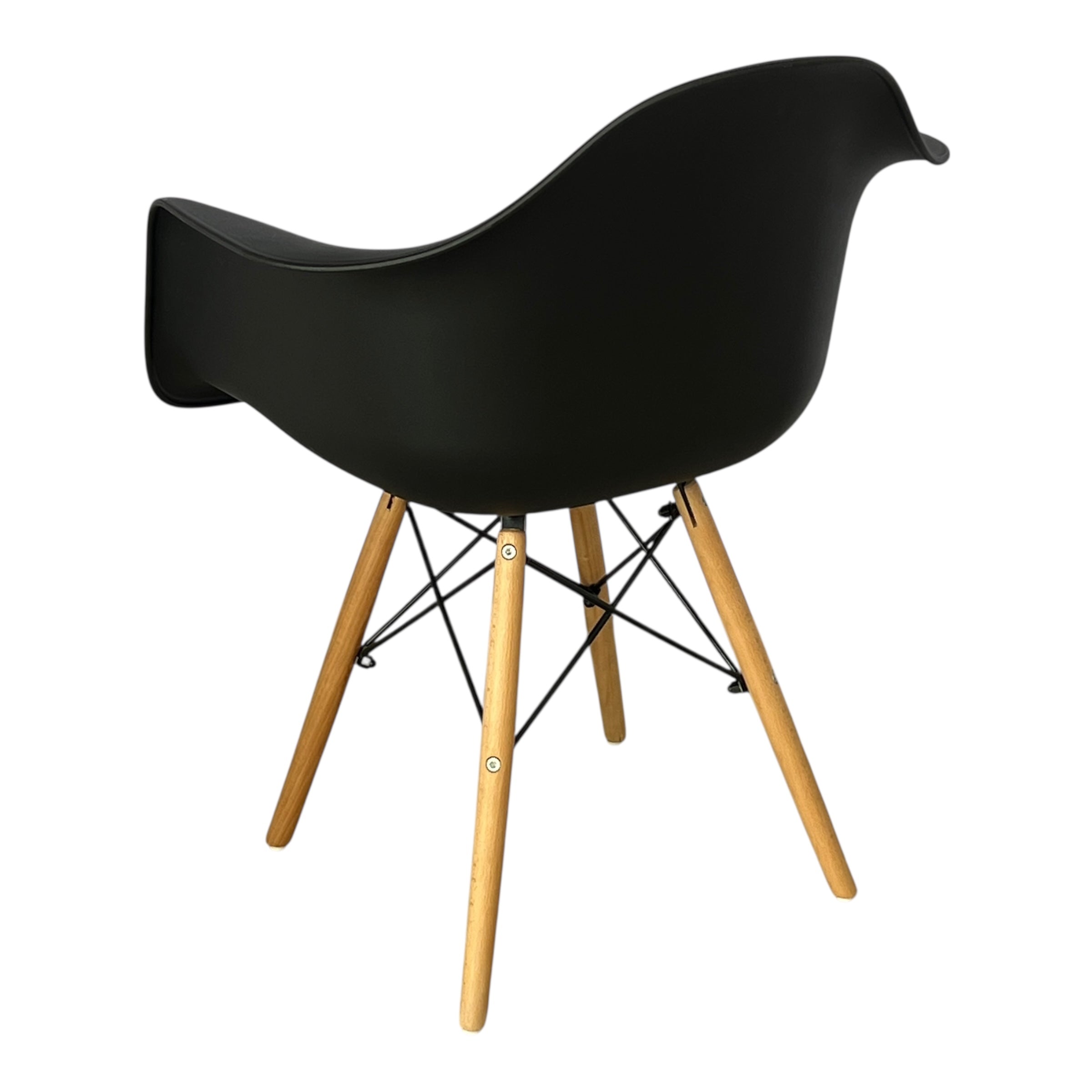 1560B- Silla Eames Con Brazo
