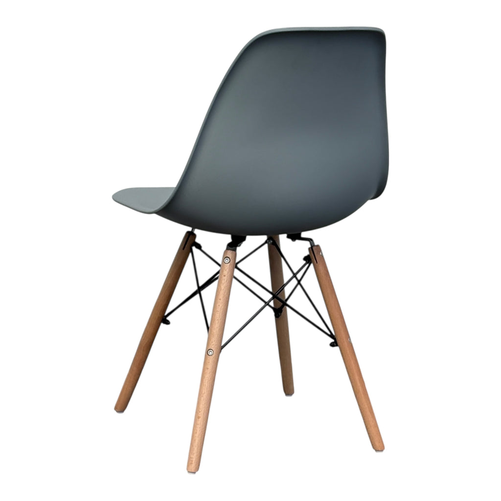 1028C- Silla Eames Clásica