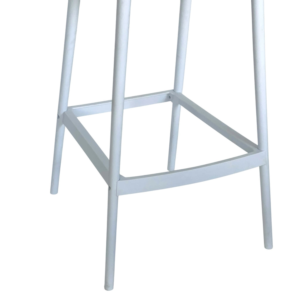 1737A - Taburete Master