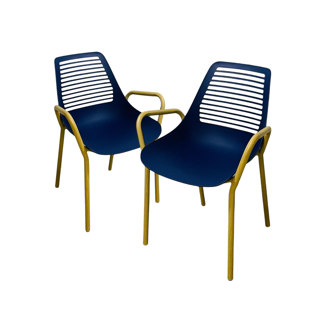 7002- Auxiliar patas metalicas