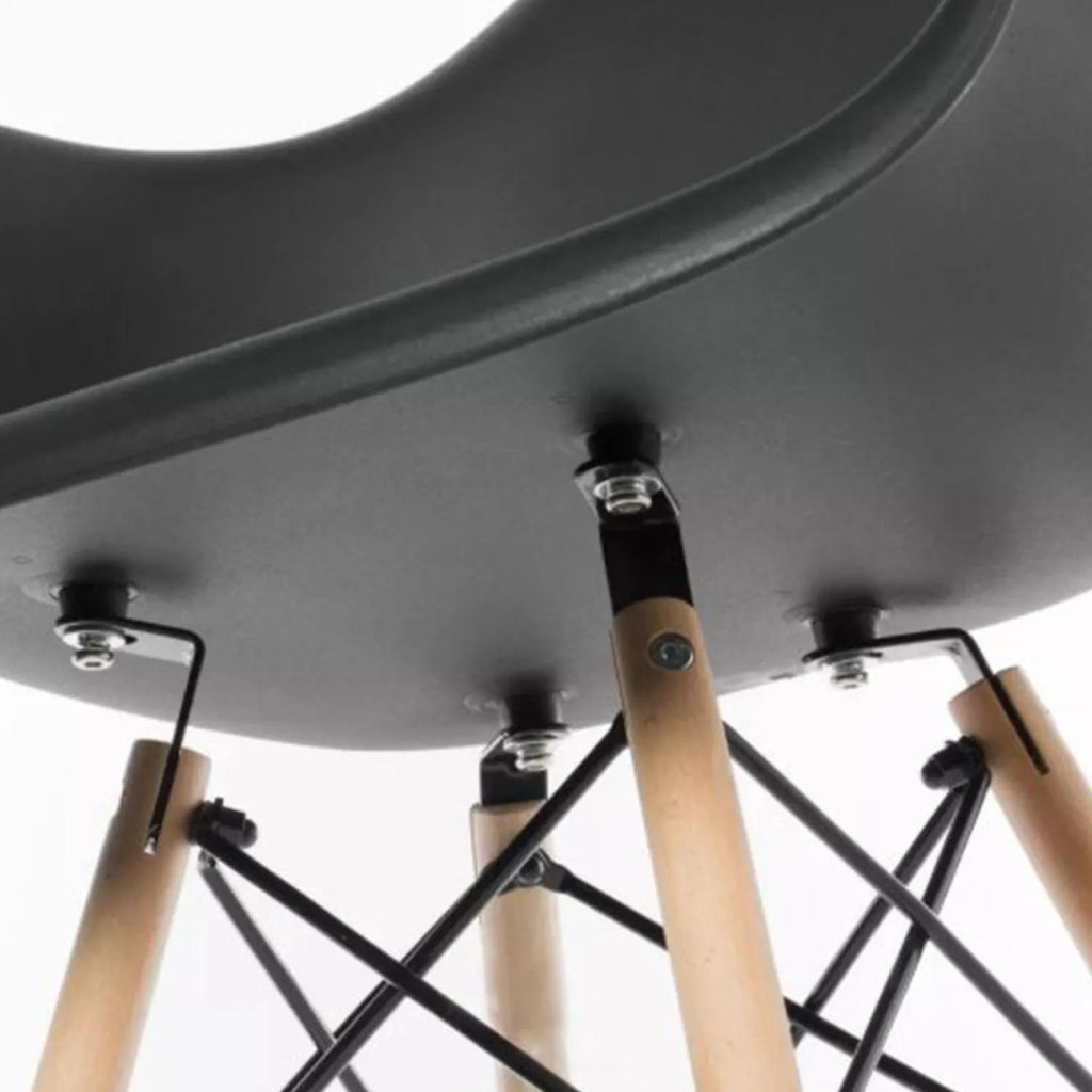 1560B- Silla Eames Con Brazo